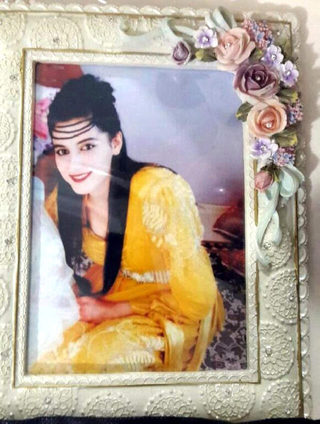 WhatsApp Fotoğrafını Beğenmediği İmam Nikahlı Eşini 50 Kez Bıçaklayıp Öldürdü