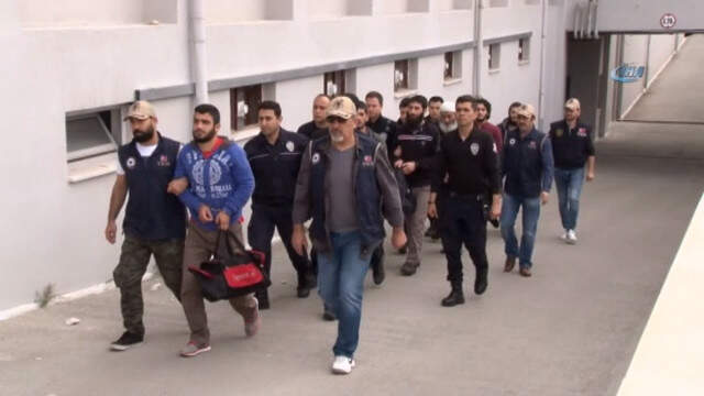 DEAŞ'ın İstihbaratçısı ve Celladı Yakalandı! Engelli Küçük Yeğenini Canlı Bomba Yapıp Patlatmış DEAŞ'ın İstihbaratçısı ve Celladı Yakalandı! Engelli Küçük Yeğenini Canlı Bomba Yapıp Patlatmış