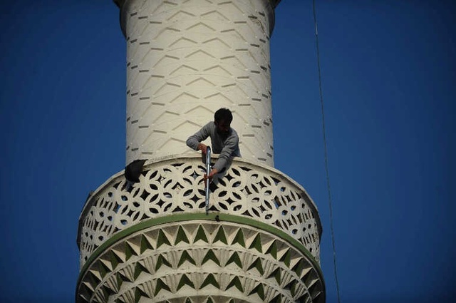 Pompalı Tüfekle Minareden Rastgele Ateş Açan Genç: 20 Mermim Var, Gerekirse Çatışırım