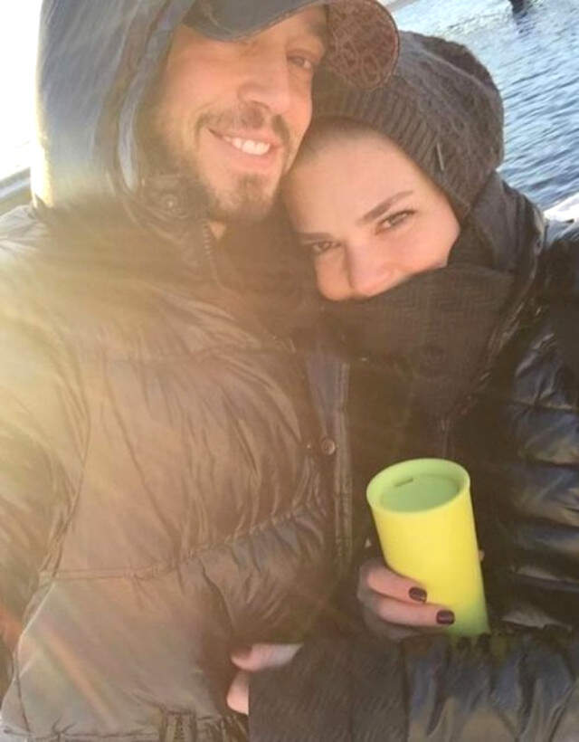 Murat Boz ve Aslı Enver Ayrıldı Murat Boz ve Aslı Enver Ayrıldı