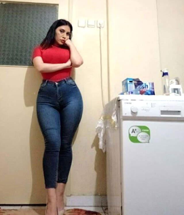 Trabzonlu Dilan Dere, Paylaşımlarıyla Sosyal Medyayı Sallıyor Trabzonlu Dilan Dere, Paylaşımlarıyla Sosyal Medyayı Sallıyor