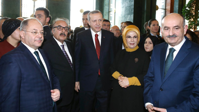 Ferdi Tayfur, Erdoğan'ı Yere Göğe Sığdıramadı: Gülümsemesi Yeter Bize