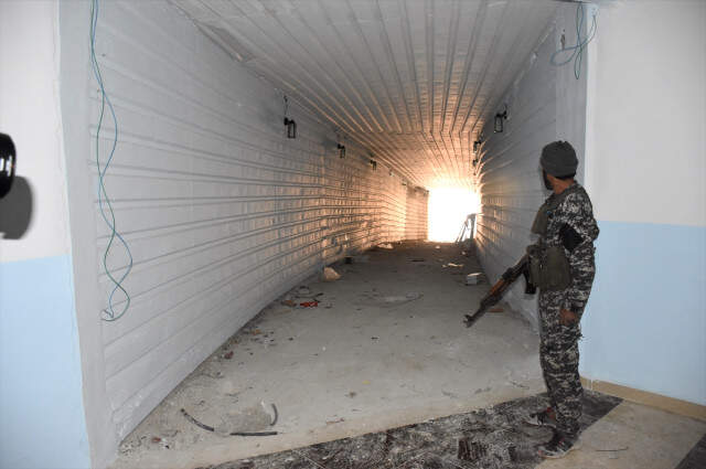 Yeraltında İnanılmaz Görüntü! Afrin'de Bin Teröristlik Karargah Bulundu