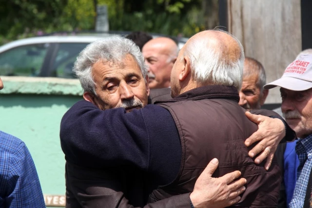 Dini Nikahlı Eşi Tarafından Öldürülen MHP'li Eski Yönetici Serpil Ertekin Toprağa Verildi