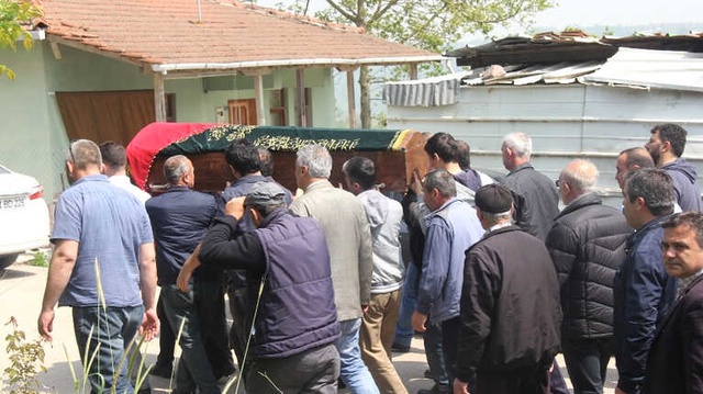 Dini Nikahlı Eşi Tarafından Öldürülen MHP'li Eski Yönetici Serpil Ertekin Toprağa Verildi