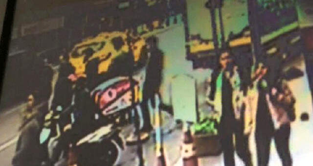 El Freni Çekilmeyen Kamyon 10 Kişinin Arasına Daldı! Ölümden Döndükleri Anlar Kamerada