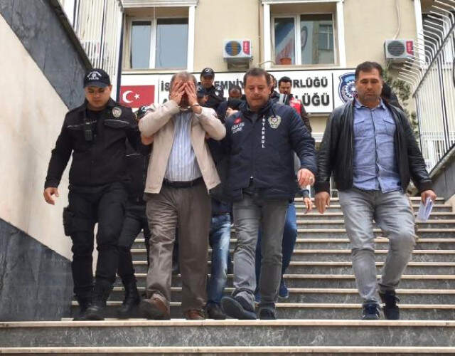 Kendilerini Polis Olarak Tanıtıp, Yaşlıları Soyan Şebeke Çökertildi