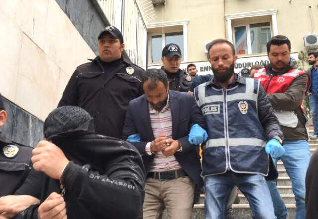 Kendilerini Polis Olarak Tanıtıp, Yaşlıları Soyan Şebeke Çökertildi