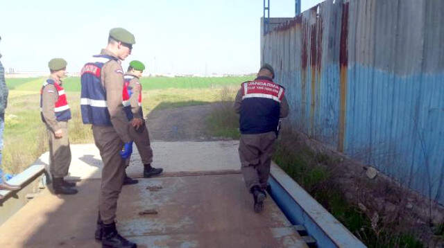 Oğluyla Birlik Oldu, Kocasını Demir Çubuklarla Döverek Öldürdü