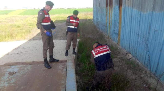 Oğluyla Birlik Oldu, Kocasını Demir Çubuklarla Döverek Öldürdü