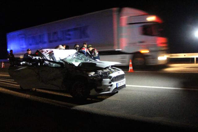 Otostopla Bindiği Otomobil Sonu Oldu, Feci Kazada Can Verdi