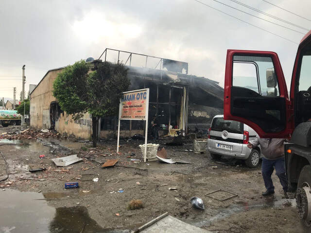 Tüp Satan İş Yerinde Patlama Meydana Geldi, Ortalık Savaş Alanına Döndü: 1 Ölü, 16 Yaralı