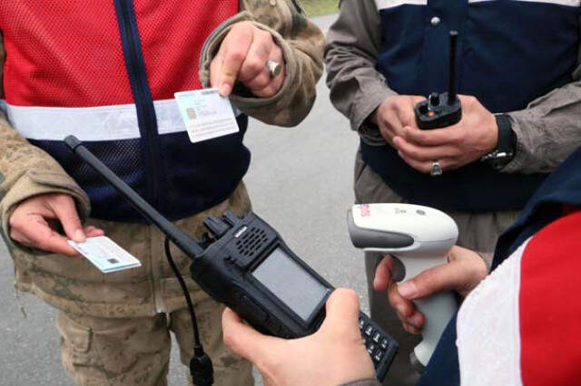 Jandarma Denetimlerinde Yeni Dönem! Barkod Okuma Sistemiyle Sorgulama Başladı