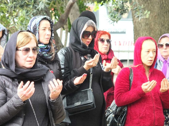 Kocası Öldürülen Nazlı Hamarat, Babası Zekai Hamarat'ı Hayatını Kaybetti
