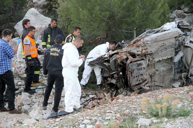 Genç Kız, Otostop Yaparak Bindiği Aracın Kaza Yapması Sonucu Hayatını Kaybetti