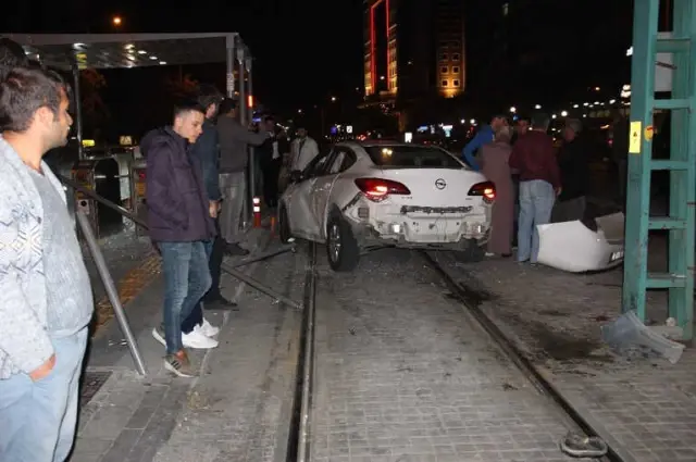 Feci Kazada Can Veren Bisikletlinin Geriye Kalan Ayakkabıları Yürek Burktu