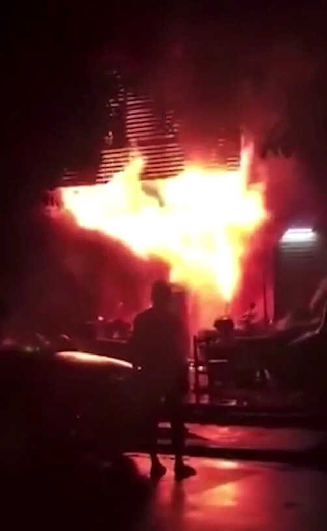 Çin'de Karaoke Barda Yangın: 18 Ölü, 5 Yaralı