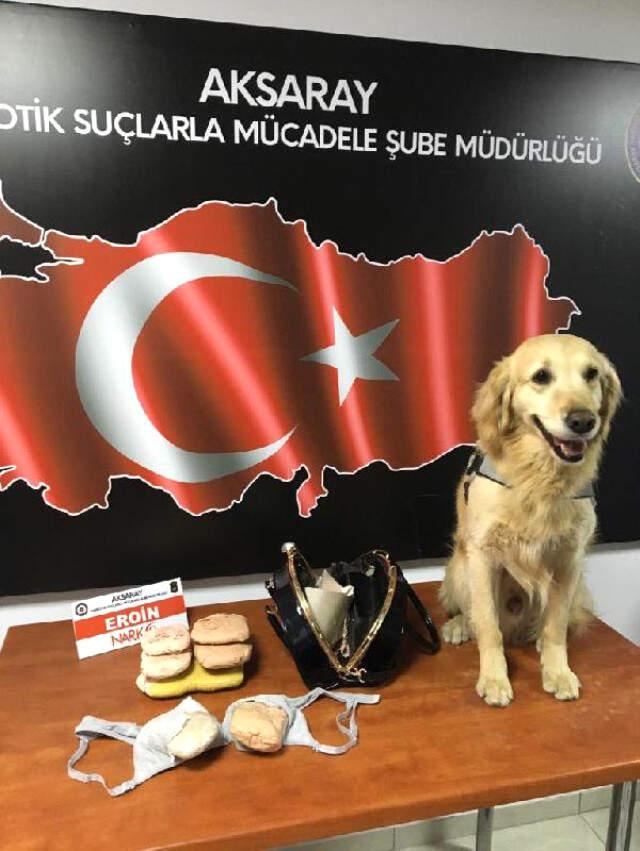 Otobüste Basılan Kadın Kuryenin Sütyeninden 2,5 Kilo Eroin Çıktı