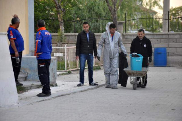 Karaman'da 23 Nisan Çocuk Bayramı'nda 8 Öğrenci Cıva'da Zehirlendi Ankara'ya Sevk Edildiler! Karaman'da 23 Nisan Çocuk Bayramı'nda 8 Öğrenci Cıvayla Zehirlendi