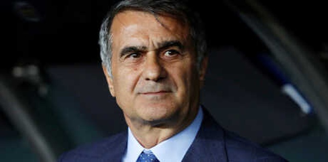 Galatasaraylılar, Şenol Güneş İçin Pankart Hazırladı