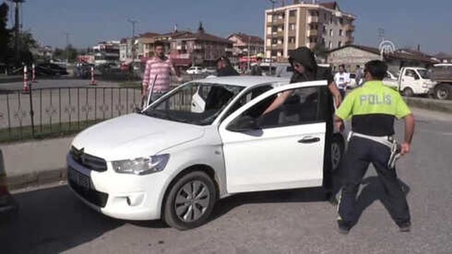 Maskeli Sürücü Alarmı! Gerçek Ortaya Çıkınca Polis Şaşkınlığını Gizleyemedi