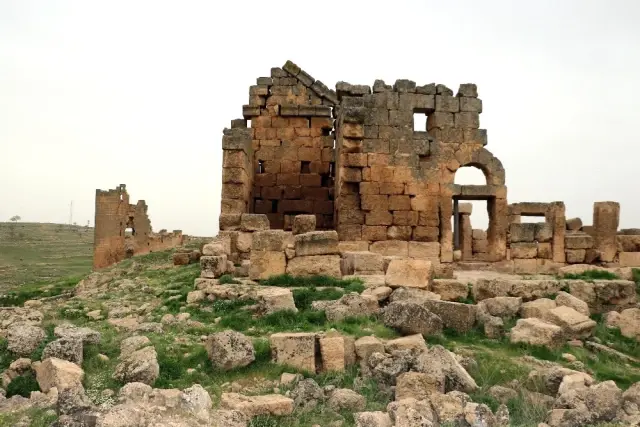 Diyarbakır'daki Gizemli Tapınakta Yeni Koridorlar Bulundu, Dünyanın Her Yerinden Görmeye Geliyorlar