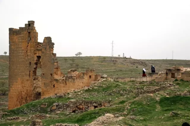 Diyarbakır'daki Gizemli Tapınakta Yeni Koridorlar Bulundu, Dünyanın Her Yerinden Görmeye Geliyorlar