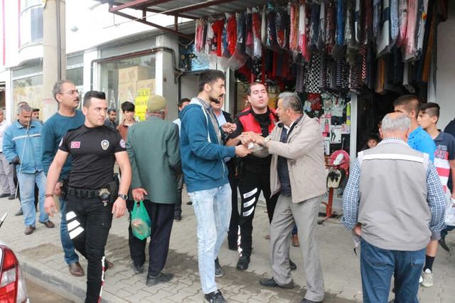 Polis, Yol Verme Kavgasına Biber Gazıyla Müdahale Etti: 10 Gözaltı