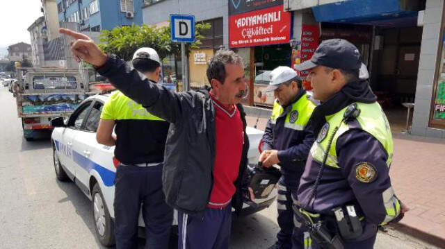 Allkollü Sürücüden Polise Tepki: İnsan Kız Arkadaşının Yanında Alınır Mı?