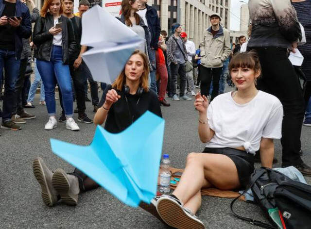 Ruslar Telegram Yasağını Protesto Etmek İçin Başkent Moskova'da Sokaklara Döküldü