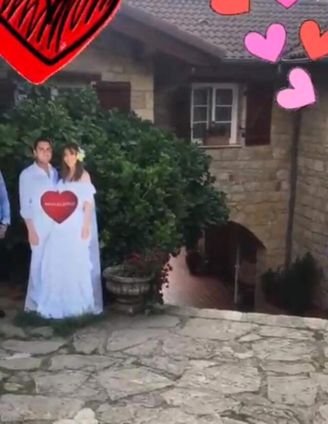 Yaşar İpek'le Nişanlanan Seren Serengil'in Kıyafeti Gündem Oldu