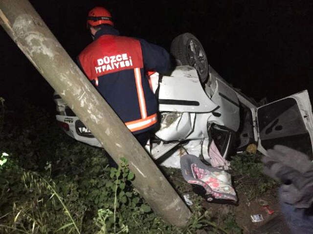 Kendini Yolda Sıkıştırıp Kaza Yaptıran Şakacı Eşinden Şikayetçi Olmadı