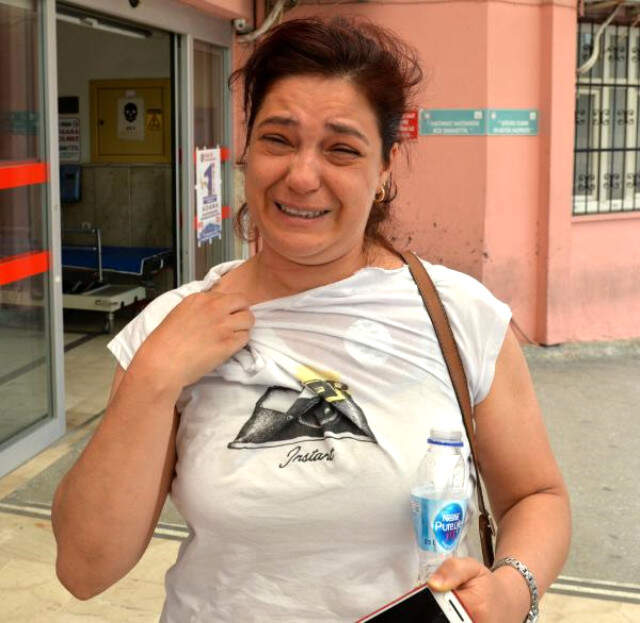 Parkomat Görevlisi, Tartıştığı Kadının Boynunu Sıkıp Kolyesini Kopardı