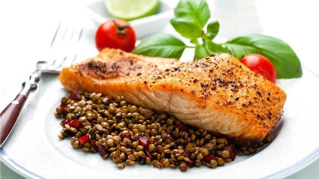 Yüksek Karbohidratlı Beslenme 'Menopoza Girişi Erkene Alıyor'