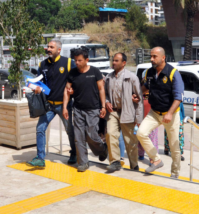 1 Yıl Önce Evde Çırılçıplak Halde Ölü Bulunan Çiftin Cinayetinin Ardından Yasak Aşk Çıktı: 5 Gözaltı