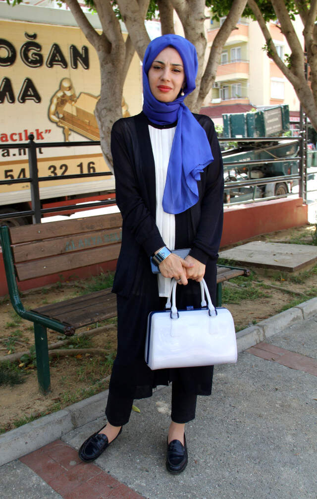 Araba Almak İçin Bankadan Çektiği 56 Bin TL'yi Bankta Unuttu Araba Almak İçin Bankadan Çektiği 56 Bin TL'yi Bankta Unuttu