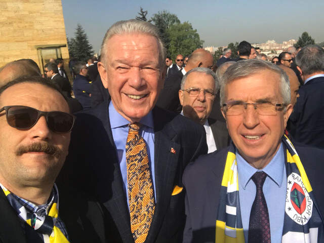 Fenerbahçe'den Anıtkabir'e Ziyaret