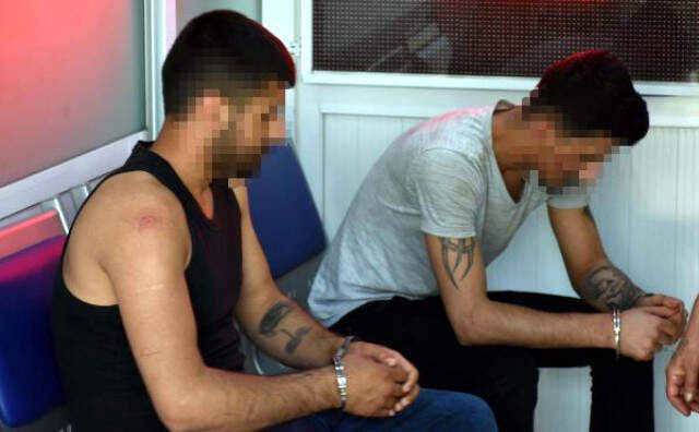 ''Barışacağız'' Diye Çağırdıkları Teknikerin Çakıyla Kulağını Kestiler! ''Barışacağız'' Diye Çağırdıkları Teknikerin Çakıyla Kulağını Kestiler!