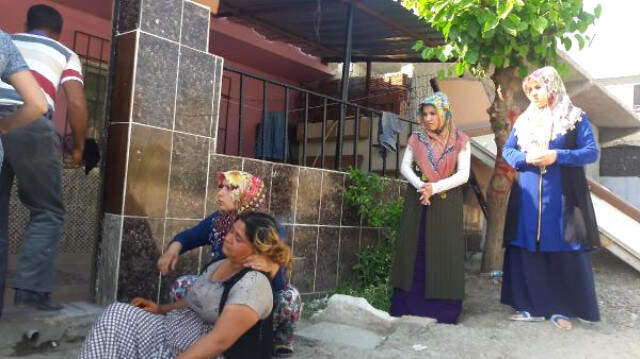 Bursa'da Husumetli Ailelerin Kavgası Kanlı Bitti: 1 Ölü, 2 Yaralı