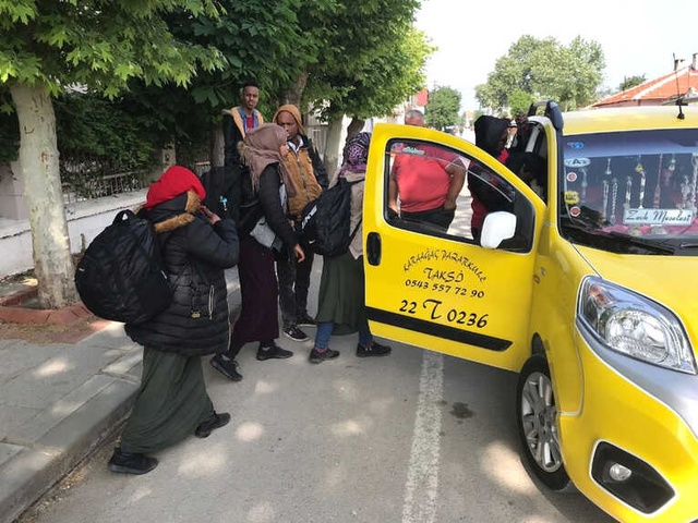 İnsan Tacirleri, Somalili Mültecileri Yunanistan Diye Kandırıp Edirne'ye Bıraktı!