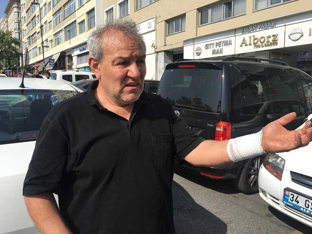 Taksici, UBER Şoförü Zannettiği Servisçiyi Bıçakladı! O Anlar Kamerada
