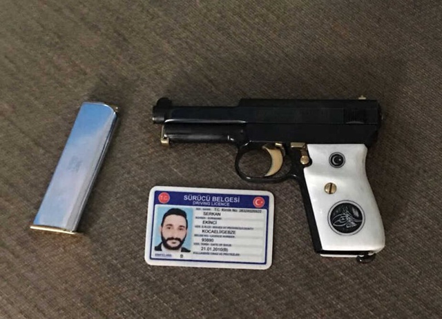 7 Ayrı Suçtan Aranan Suç Makinesi Kıskıvrak Yakalandı