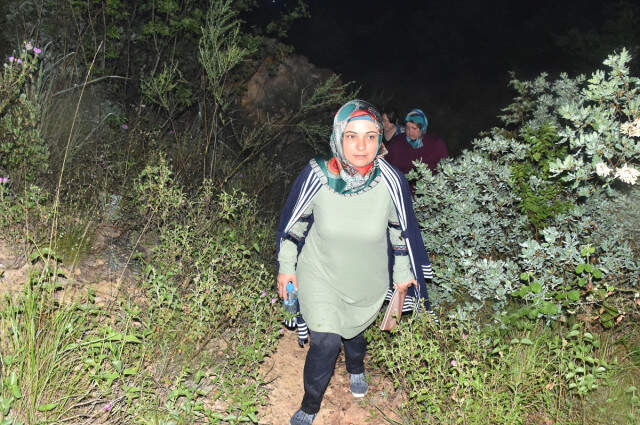 Her Yıl Sadece 6 Mayıs'ta Akıyor! 'Sarıkız'ın Gözyaşı' Ziyaretçi Akınına Uğradı Her Yıl Sadece 6 Mayıs'ta Akıyor!