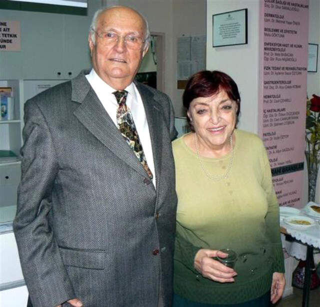 Otomobilin Çarptığı 85 Yaşındaki Eski Rektör Hayatını Kaybetti
