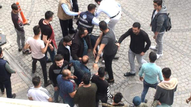 Zabıta, Dilenciye 'Vurun' Dedi, Kalabalık Linç Etmeye Kalktı
