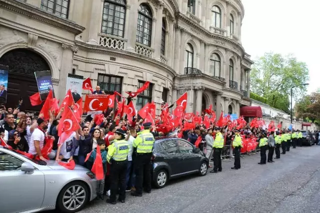 Cumhurbaşkanı Erdoğan'a Londra'da Coşkulu Karşılama!