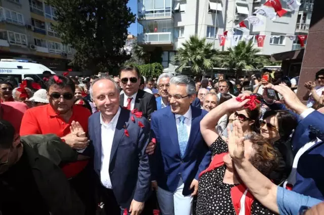 Muharrem İnce, Anneler Günü'nde Zübeyde Hanım'ı Kabrinde Ziyaret Etti