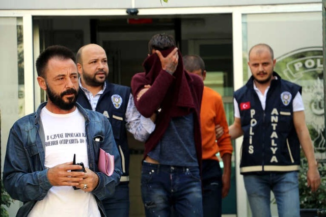 Öğretmeni Boğarak Öldürdüler, Parasını Eğlence Mekanında Harcadılar