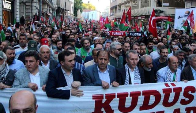 ABD'nin Büyükelçiliğini Kudüs'e Taşıması ve İsrail Katliamları Taksim'de Protesto Edildi