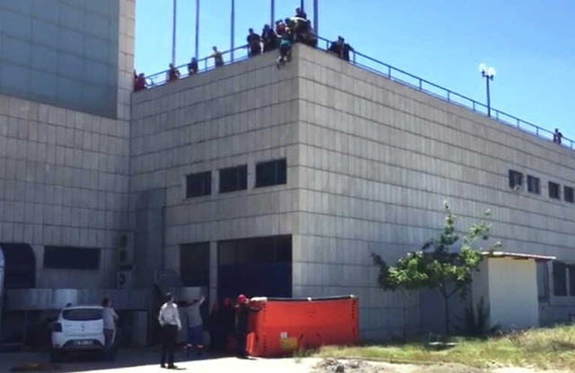 Hastane Bahçesinde İntihara Kalkışan Kız Son Anda Kurtarıldı
